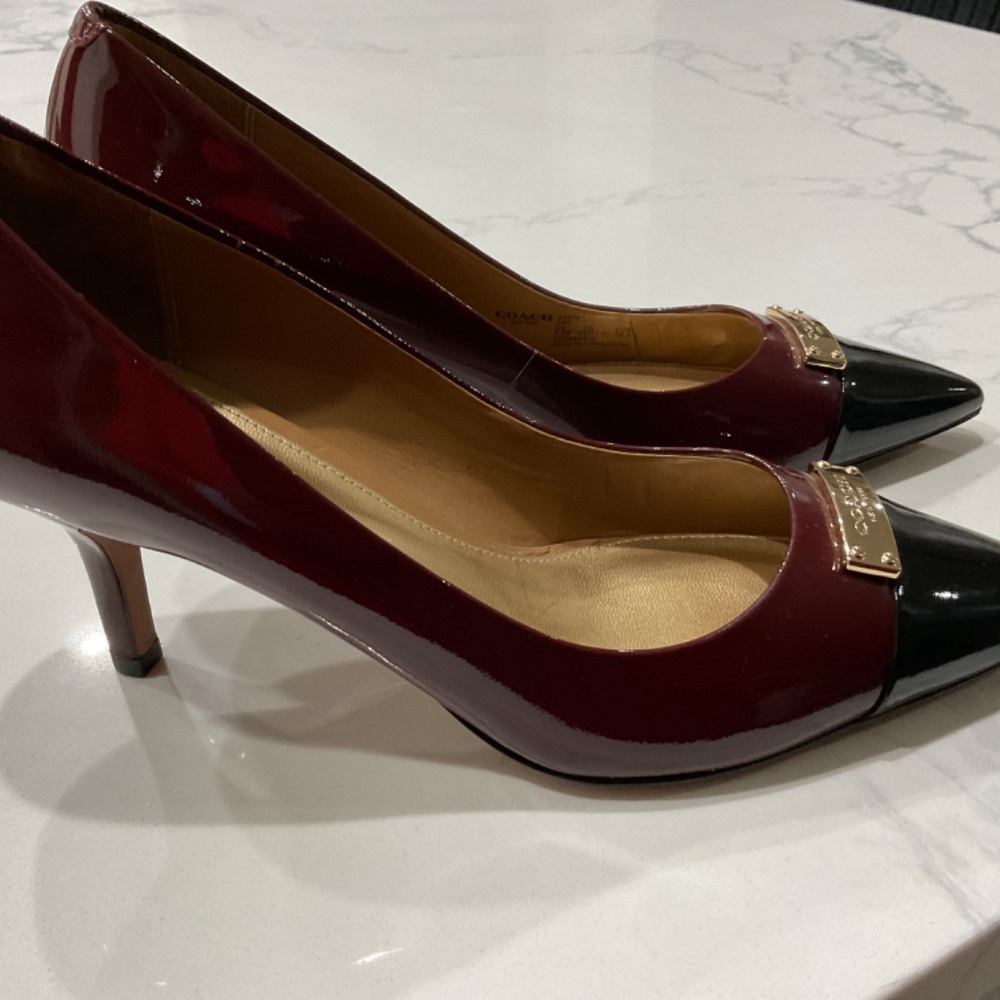 Shoes - Picture 2 of 3